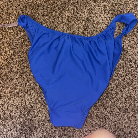 Wild Fable Blue Ruched Bikini - Picture 8 of 9